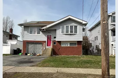 572 Miller Avenue, Freeport, NY 11520 - Photo 1