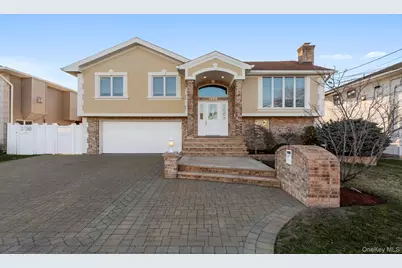 2770 Mandalay Beach Road, Wantagh, NY 11793 - Photo 1