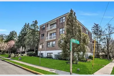 14-16 Stoner Avenue #2D, Great Neck, NY 11021 - Photo 3