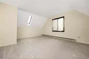 325 Middle Rd, Blue Point, NY 11715 - Photo 23