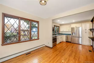 325 Middle Rd, Blue Point, NY 11715 - Photo 11