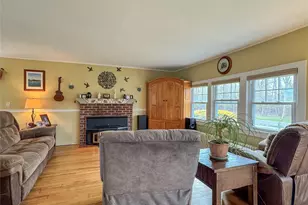 21 Maple Ave, East Moriches, NY 11940 - Photo 3