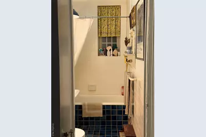 6 Burns Street #318, Forest Hills, NY 11375 - Photo 5