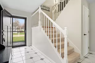 8 Eagle Ln, Poughkeepsie, NY 12601 - Photo 3