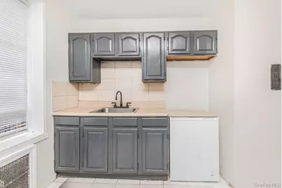 42 Pine Street #3M, Yonkers, NY 10701 - Photo 3