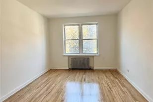 141-42 78th Rd, Kew Gardens, NY 11367 - Photo 5