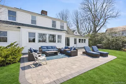 250 Secatogue Lane, West Islip, NY 11795 - Photo 15