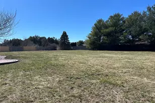 24 Kimberly Ct, Calverton, NY 11933 - Photo 23