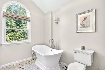 125 Meadow Street, Garden City, NY 11530 - Photo 17