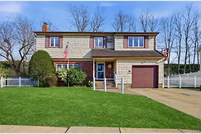 10 Leanore Drive, Farmingdale, NY 11735 - Photo 3
