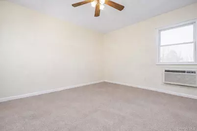 10 Leanore Drive, Farmingdale, NY 11735 - Photo 7