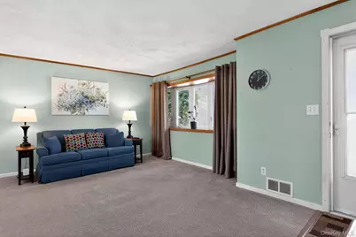 4 Jane Street, Selden, NY 11784 - Photo 11