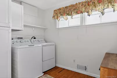 4 Jane Street, Selden, NY 11784 - Photo 17