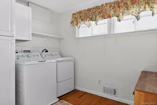 4 Jane St, Selden, NY 11784 - Photo 17