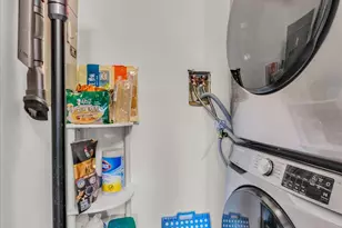 239-48B Oak Park Dr, Douglaston, NY 11362 - Photo 7