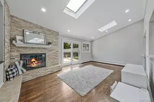 62 Randolph Dr, Dix Hills, NY 11746 - Photo 15