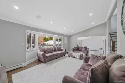 62 Randolph Drive, Dix Hills, NY 11746 - Photo 17