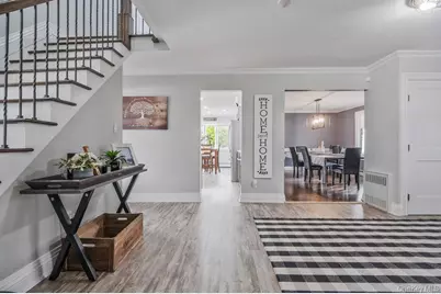 62 Randolph Drive, Dix Hills, NY 11746 - Photo 9