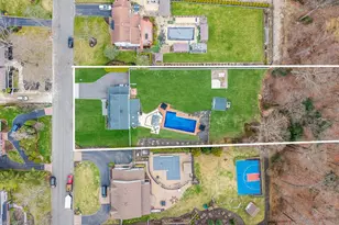 62 Randolph Dr, Dix Hills, NY 11746 - Photo 45