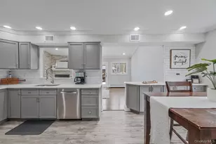 62 Randolph Dr, Dix Hills, NY 11746 - Photo 13