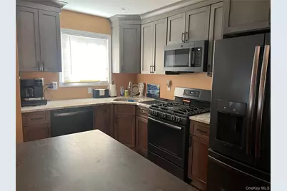 827 Bermuda Road, West Babylon, NY 11704 - Photo 13