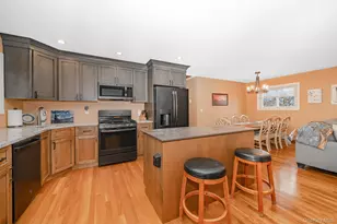 827 Bermuda Rd, West Babylon, NY 11704 - Photo 21