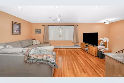 827 Bermuda Road, West Babylon, NY 11704 - Photo 25