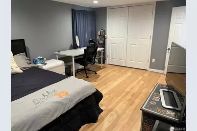 827 Bermuda Road, West Babylon, NY 11704 - Photo 17