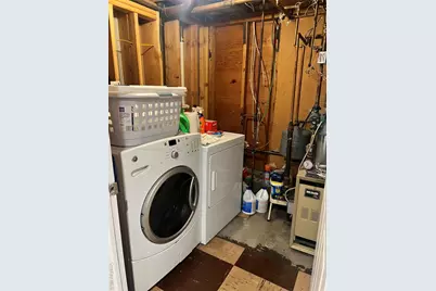 827 Bermuda Road, West Babylon, NY 11704 - Photo 23