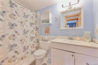 38 Glenmere Lane, Coram, NY 11727 - Photo 5