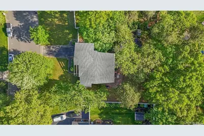 38 Glenmere Lane, Coram, NY 11727 - Photo 7