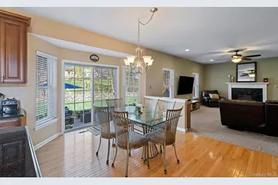 3403 Red Coat Drive, New Windsor, NY 12553 - Photo 9