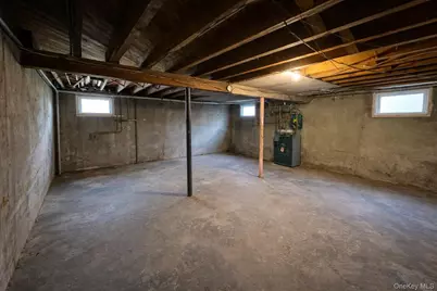 104 Phoenix Street, Hempstead, NY 11550 - Photo 13