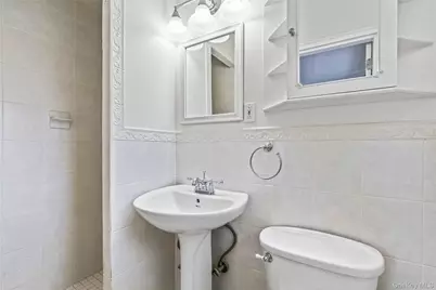 148 Lefferts Road, Yonkers, NY 10705 - Photo 11