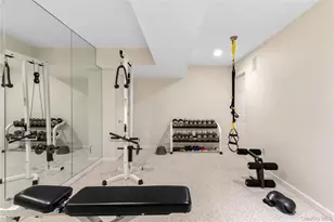 14 Meadow Ln, Manhasset, NY 11030 - Photo 29