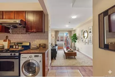 7133 162nd Street #4B, Fresh Meadows, NY 11365 - Photo 5