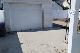 521 N 7th St, New Hyde Park, NY 11040 - Photo 17