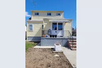 521 N 7th Street, New Hyde Park, NY 11040 - Photo 3
