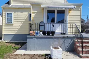 521 N 7th St, New Hyde Park, NY 11040 - Photo 3