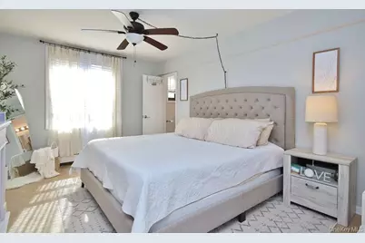 25 Stewart Place #412, Mount Kisco, NY 10549 - Photo 9