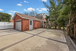 6 Dubonnet Rd, Valley Stream, NY 11581 - Photo 21