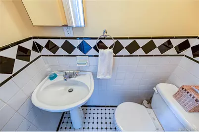 33 Soloff Road, Massapequa, NY 11758 - Photo 11