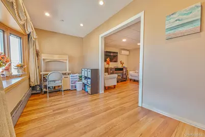 20 W 18th Road, Far Rockaway, NY 11693 - Photo 21