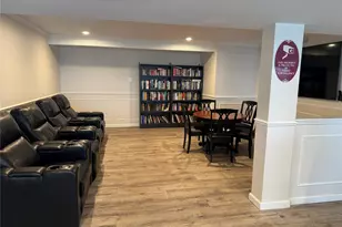 49 Santa Barbara Dr, Plainview, NY 11803 - Photo 27