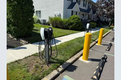 49 Santa Barbara Drive, Plainview, NY 11803 - Photo 35