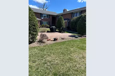 254 Edmunton Drive #K1 Edmunton Drive #K1, North Babylon, NY 11703 - Photo 3