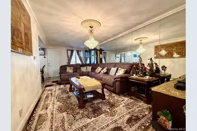 66-05 Garfield Avenue, Woodside, NY 11377 - Photo 13