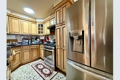 66-05 Garfield Avenue, Woodside, NY 11377 - Photo 7