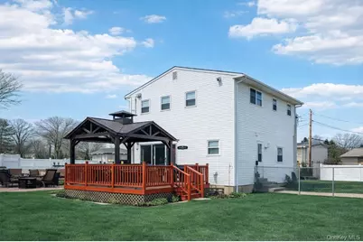 31 Circle Lane, Bay Shore, NY 11706 - Photo 31