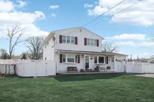 31 Circle Ln, Bay Shore, NY 11706 - Photo 3